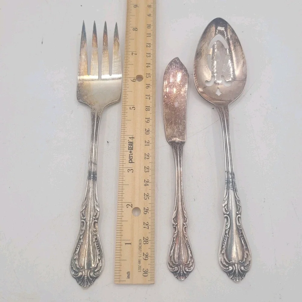 Wm. A. Rogers Silver Overlaid Oneida‎ Ltd. Chalice Harmony Serving Set